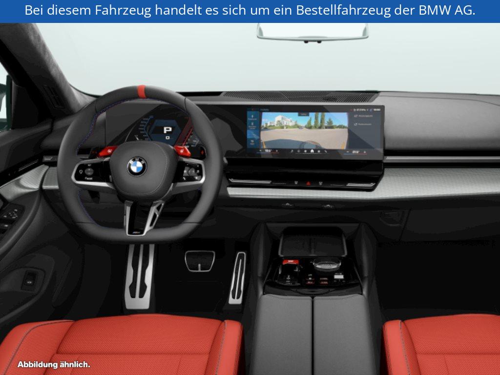 Fahrzeugabbildung BMW M5 Limousine