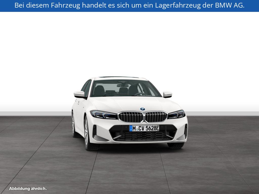 Fahrzeugabbildung BMW 330e Limousine