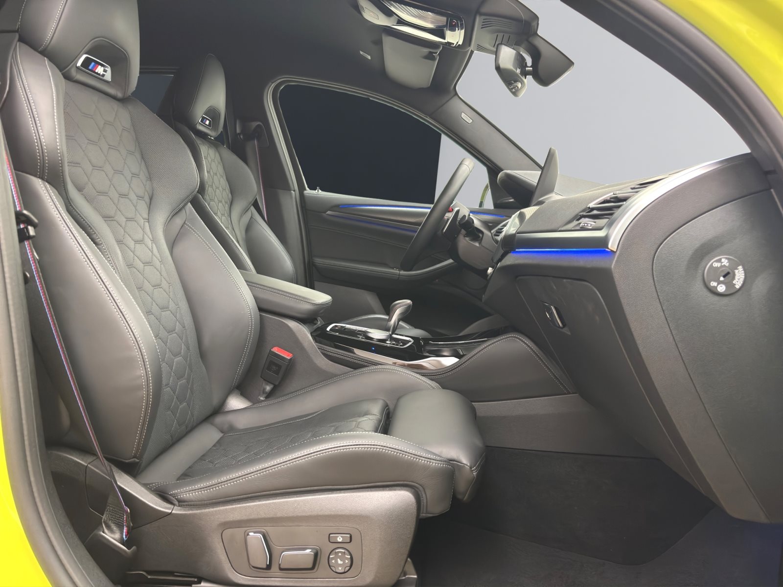 Fahrzeugabbildung BMW X4 M Competition [Laser, HK Sound, AHK, 360°]