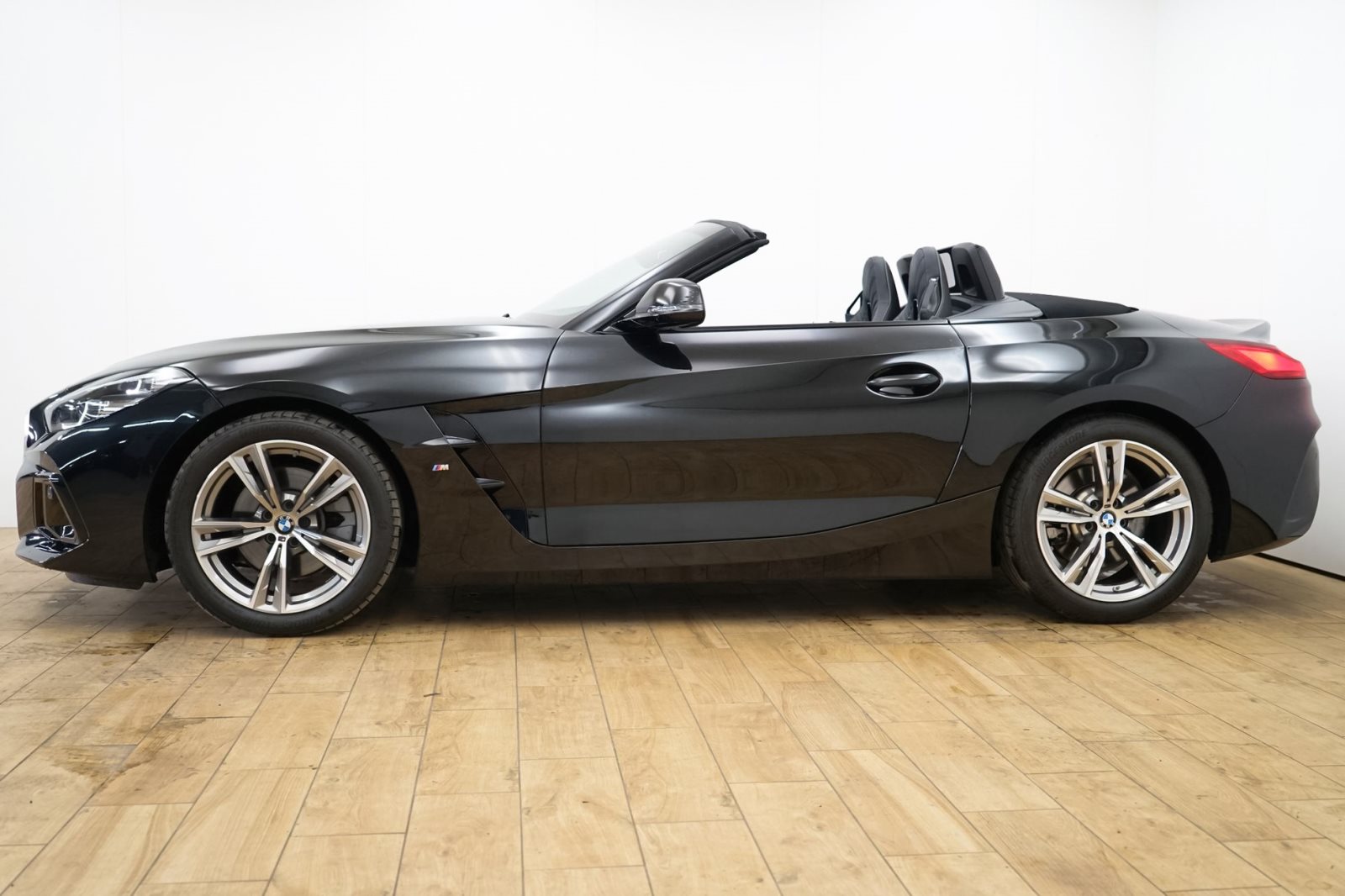Fahrzeugabbildung BMW Z4 sDrive30i [LC Prof., HUD, LED, PDC, SHZ]
