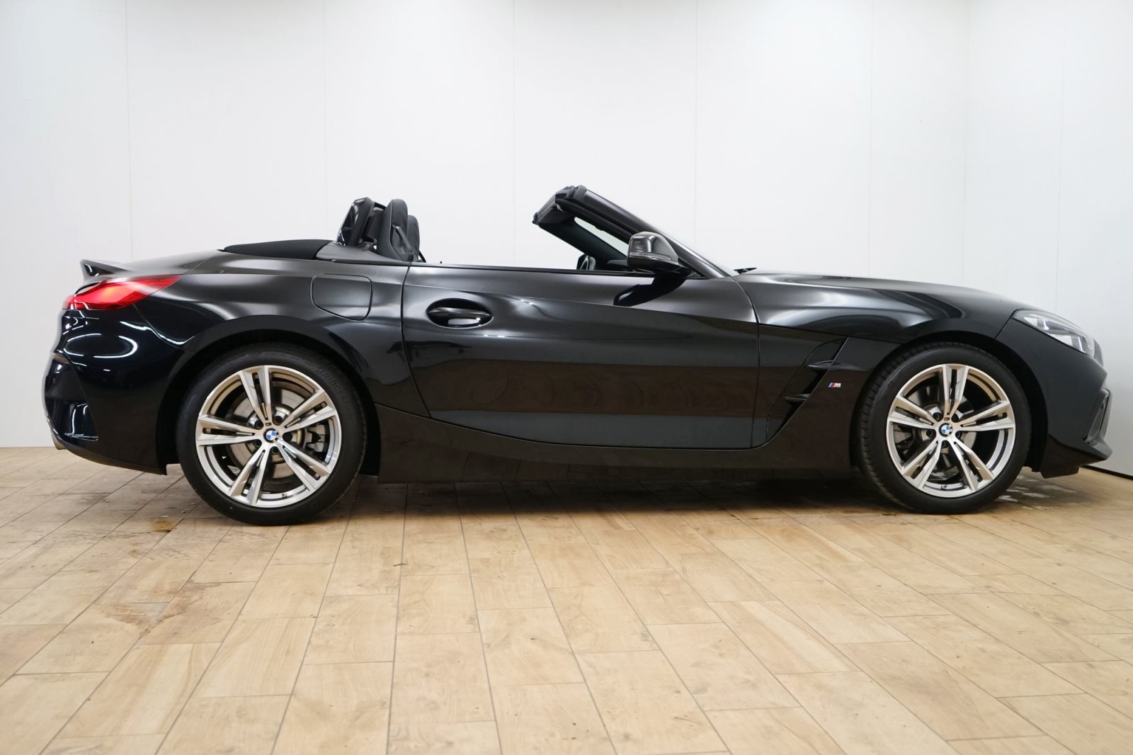 Fahrzeugabbildung BMW Z4 sDrive30i [LC Prof., HUD, LED, PDC, SHZ]