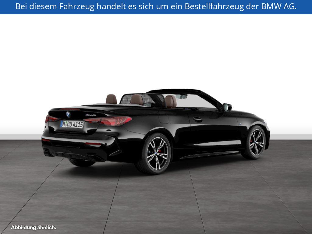 Fahrzeugabbildung BMW M440i xDrive Cabrio