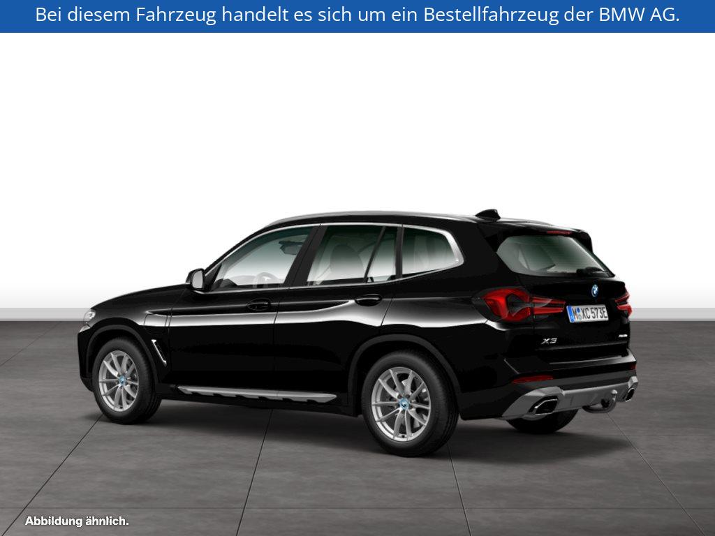 Fahrzeugabbildung BMW X3 xDrive30e
