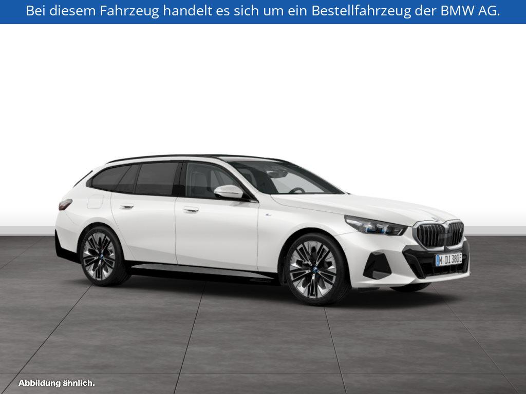 Fahrzeugabbildung BMW i5 xDrive40 Touring