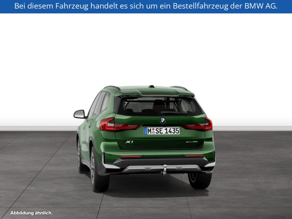 Fahrzeugabbildung BMW X1 sDrive20i
