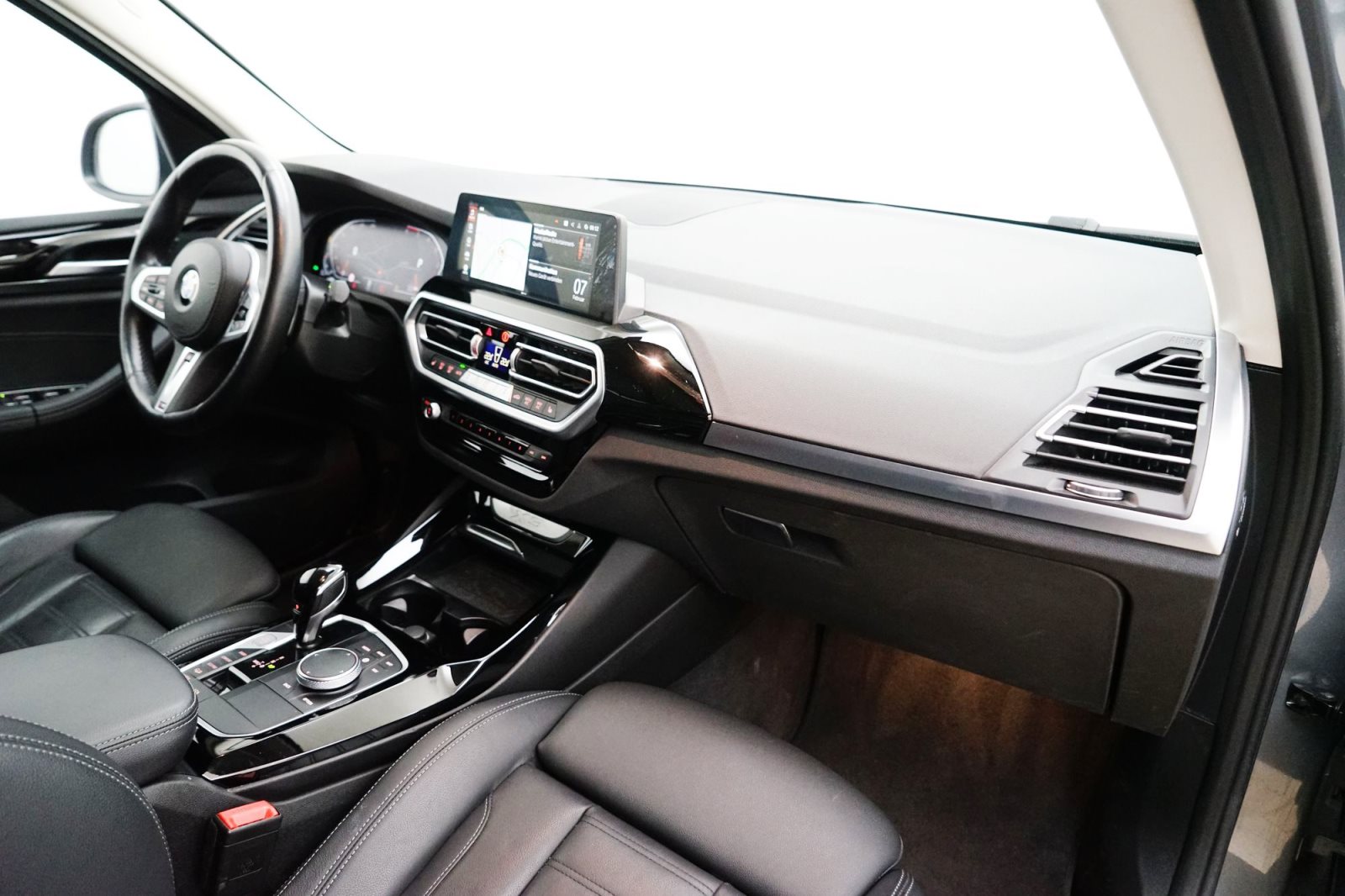 Fahrzeugabbildung BMW X3 xDrive20d [Live Cockpit+, Laser, HeadUp, LRH]