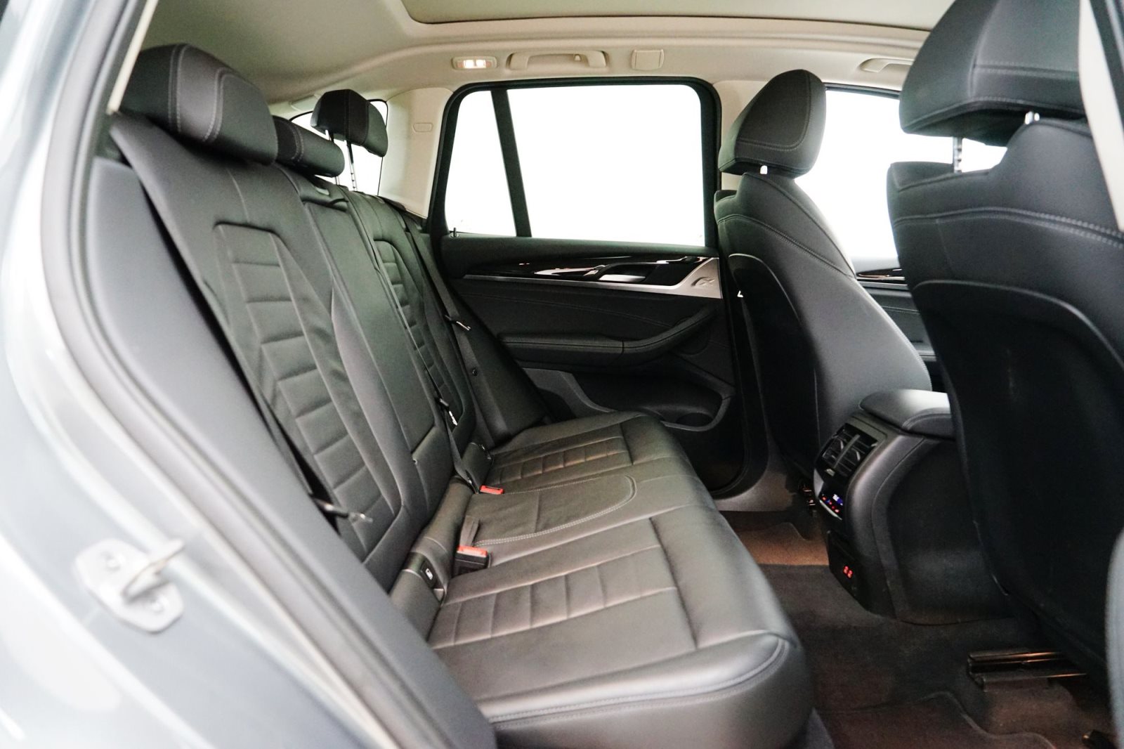 Fahrzeugabbildung BMW X3 xDrive20d [Live Cockpit+, Laser, HeadUp, LRH]