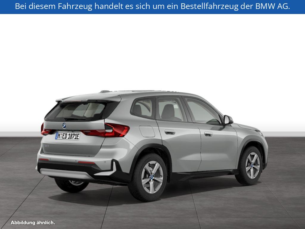 Fahrzeugabbildung BMW iX1 eDrive20