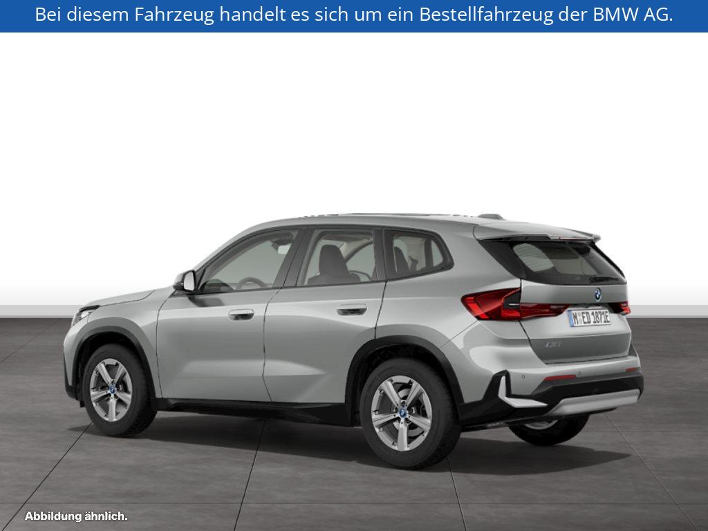 Fahrzeugabbildung BMW iX1 eDrive20