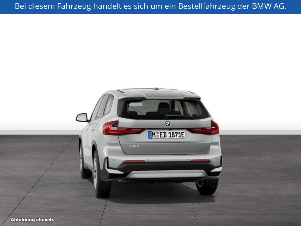 Fahrzeugabbildung BMW iX1 eDrive20