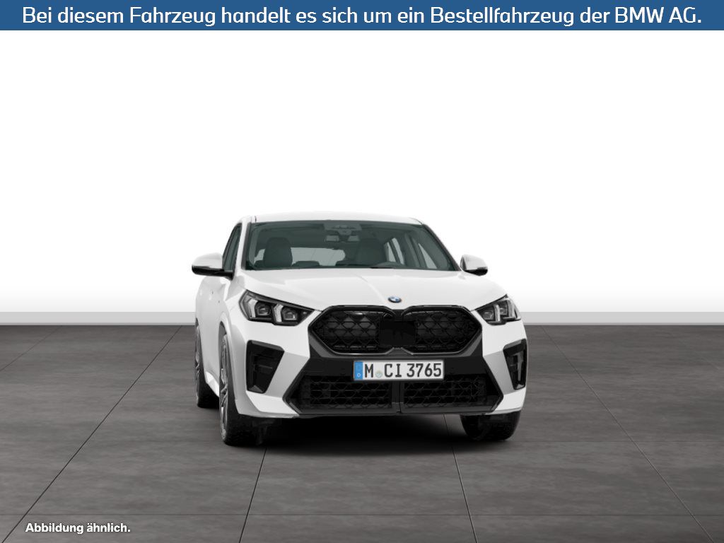 Fahrzeugabbildung BMW X2 sDrive18d