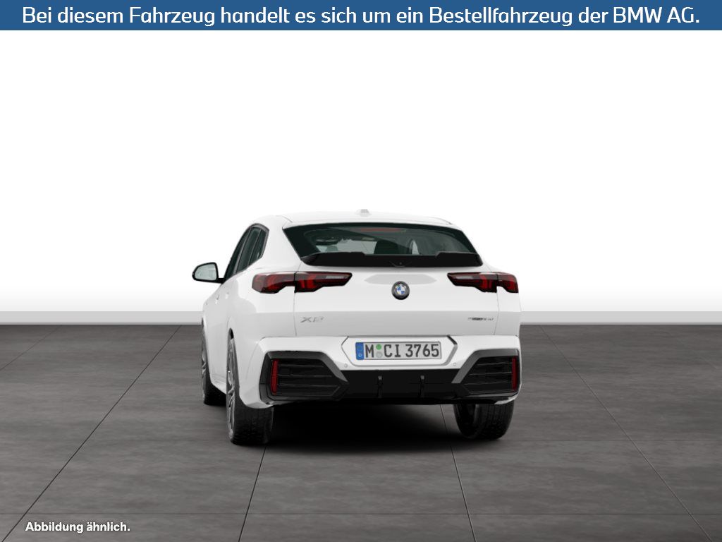 Fahrzeugabbildung BMW X2 sDrive18d