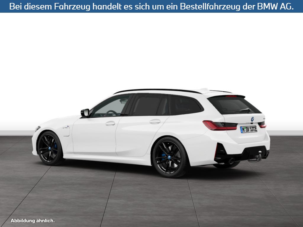 Fahrzeugabbildung BMW 330e Touring
