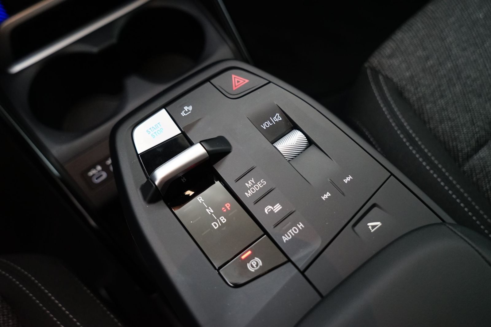 Fahrzeugabbildung BMW iX1 xDrive30 [LED, RFK, SHZ, Anhängerkupplung]