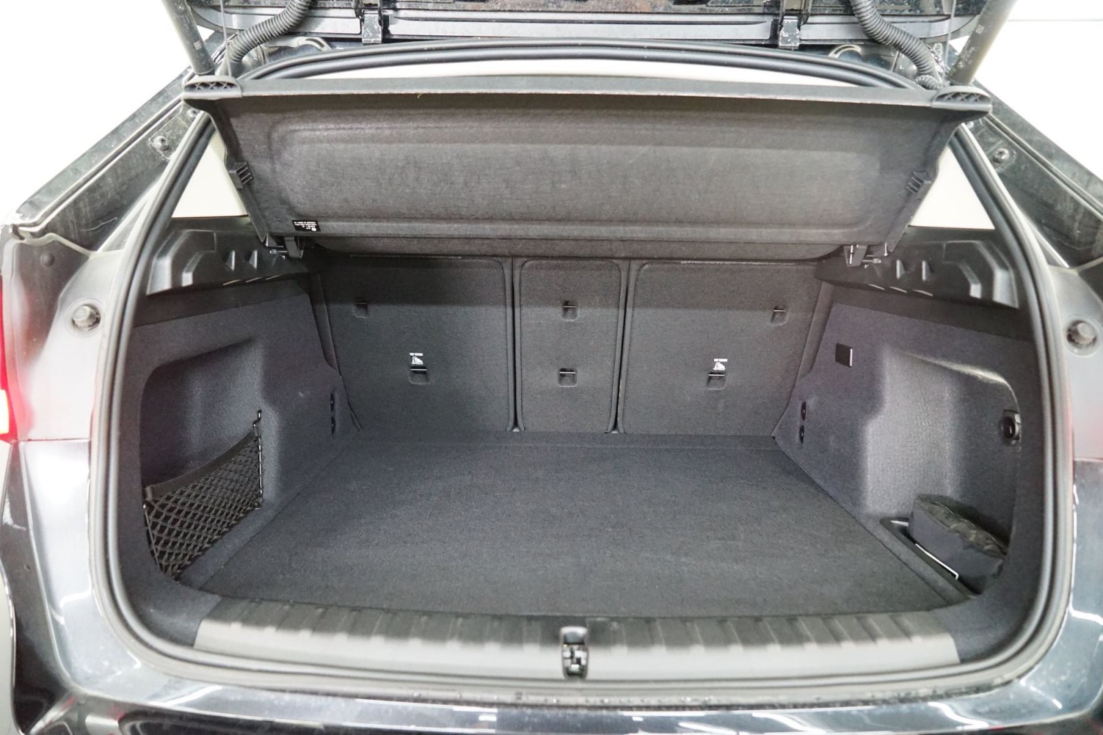 Fahrzeugabbildung BMW iX1 xDrive30 [LED, RFK, SHZ, Anhängerkupplung]