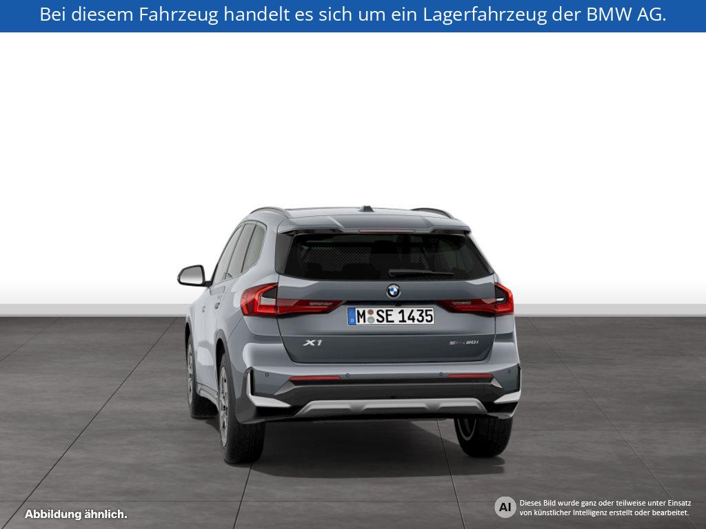Fahrzeugabbildung BMW X1 sDrive20i