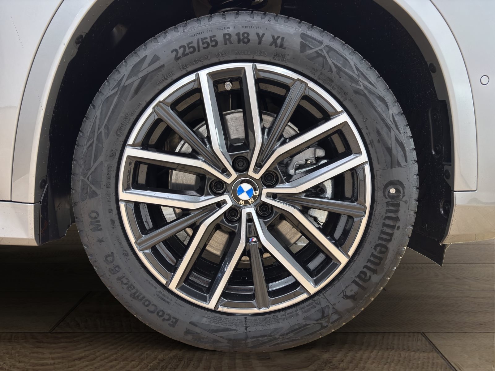 Fahrzeugabbildung BMW X1 sDrive20i [M Sport, AHK, ACC, RFK, 18 LMR]