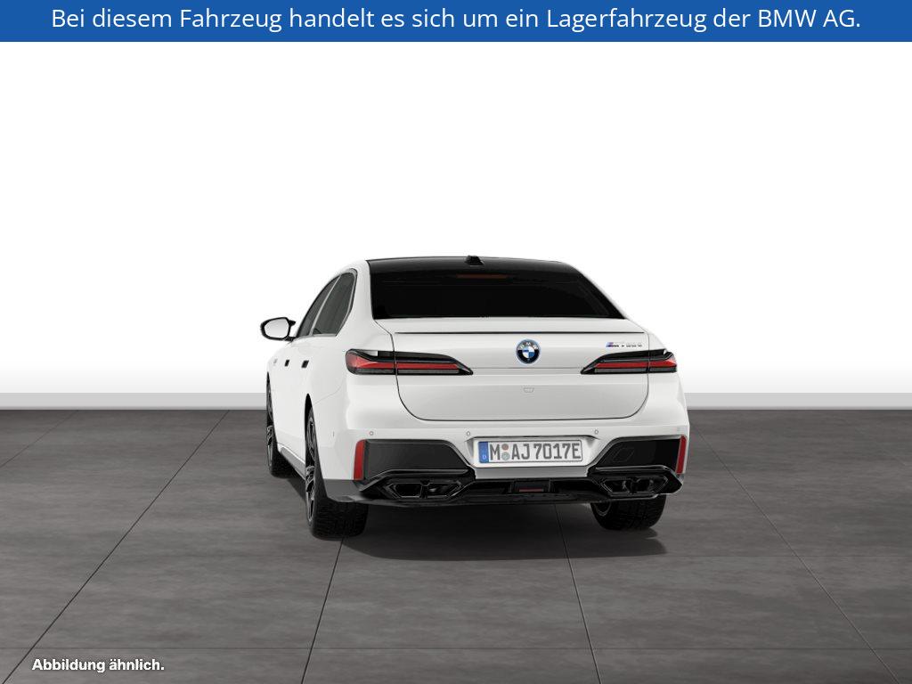 Fahrzeugabbildung BMW M760e xDrive Limousine