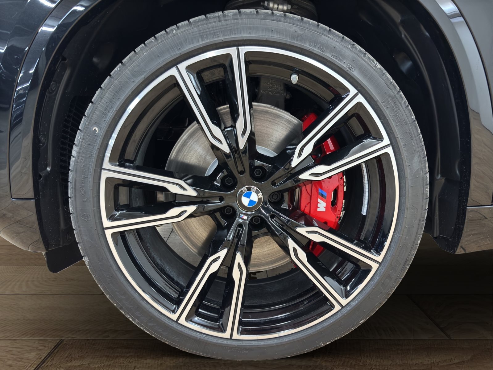 Fahrzeugabbildung BMW X5 xDrive50e [M Sport Pro, HUD, AHK, ACC, 22 LMR]