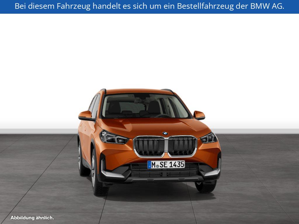 Fahrzeugabbildung BMW X1 sDrive20i
