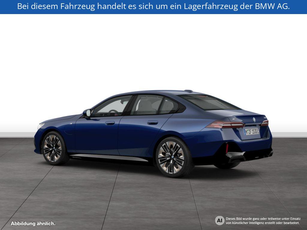 Fahrzeugabbildung BMW 550e xDrive Limousine