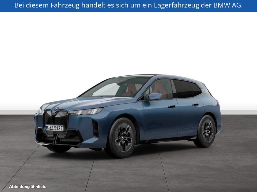 BMW iX xDrive60