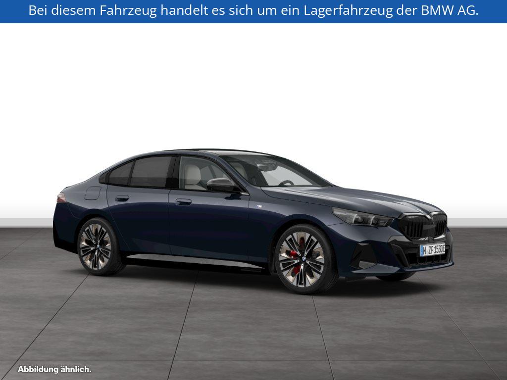 Fahrzeugabbildung BMW 550e xDrive Limousine