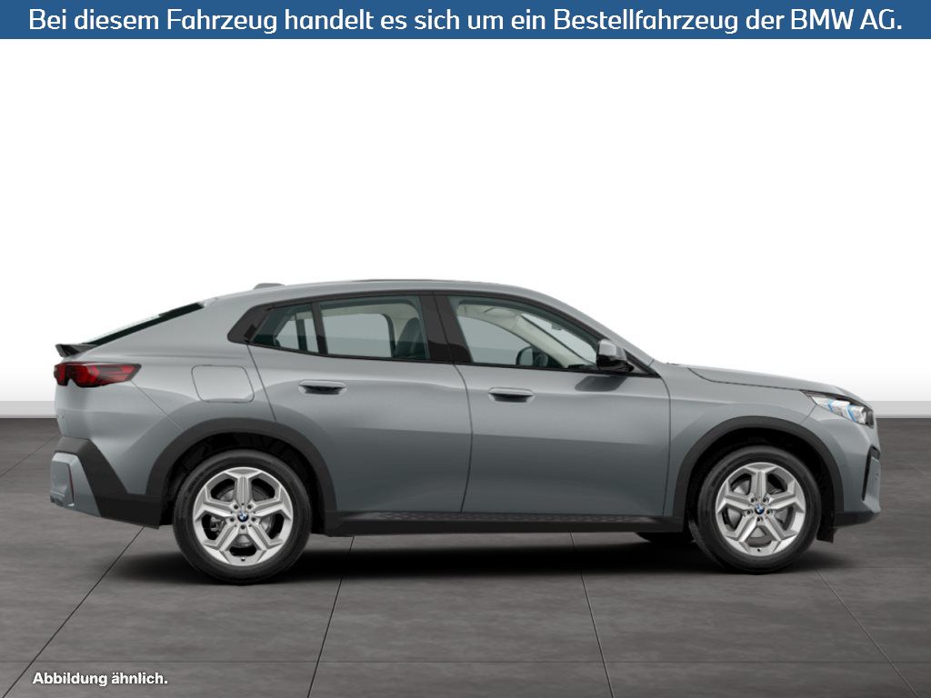 Fahrzeugabbildung BMW X2 sDrive18d