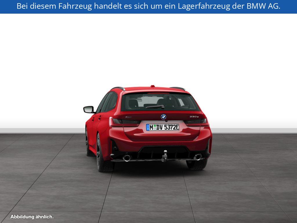 Fahrzeugabbildung BMW 330e xDrive Touring