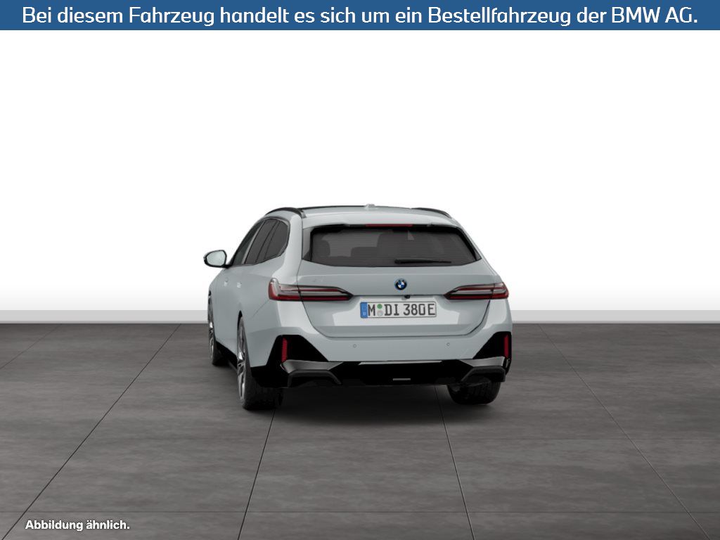 Fahrzeugabbildung BMW i5 eDrive40 Touring