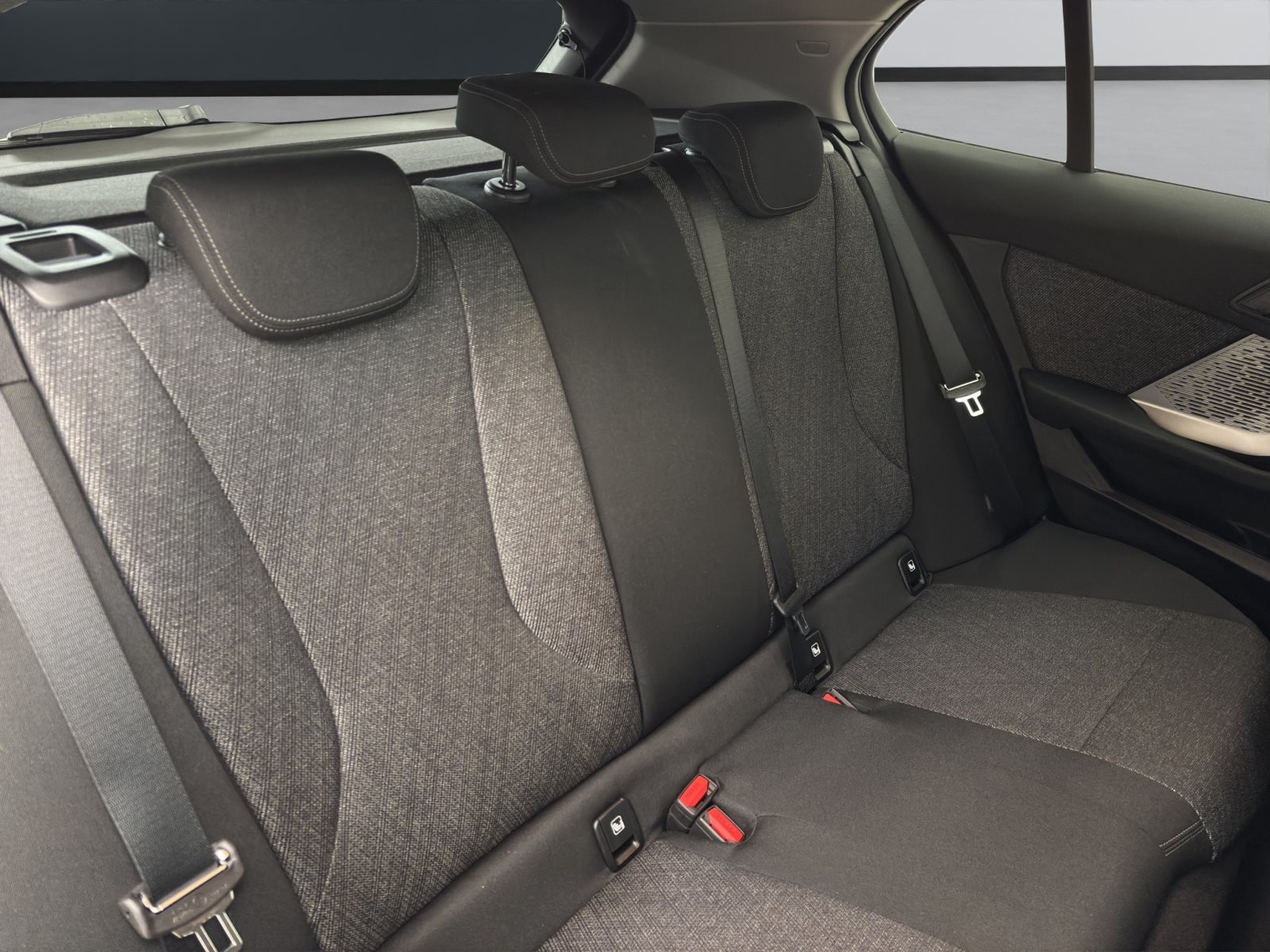 Fahrzeugabbildung BMW 120 [M Sport, Navi, 18 LMR, RFK, SHZ, LED]