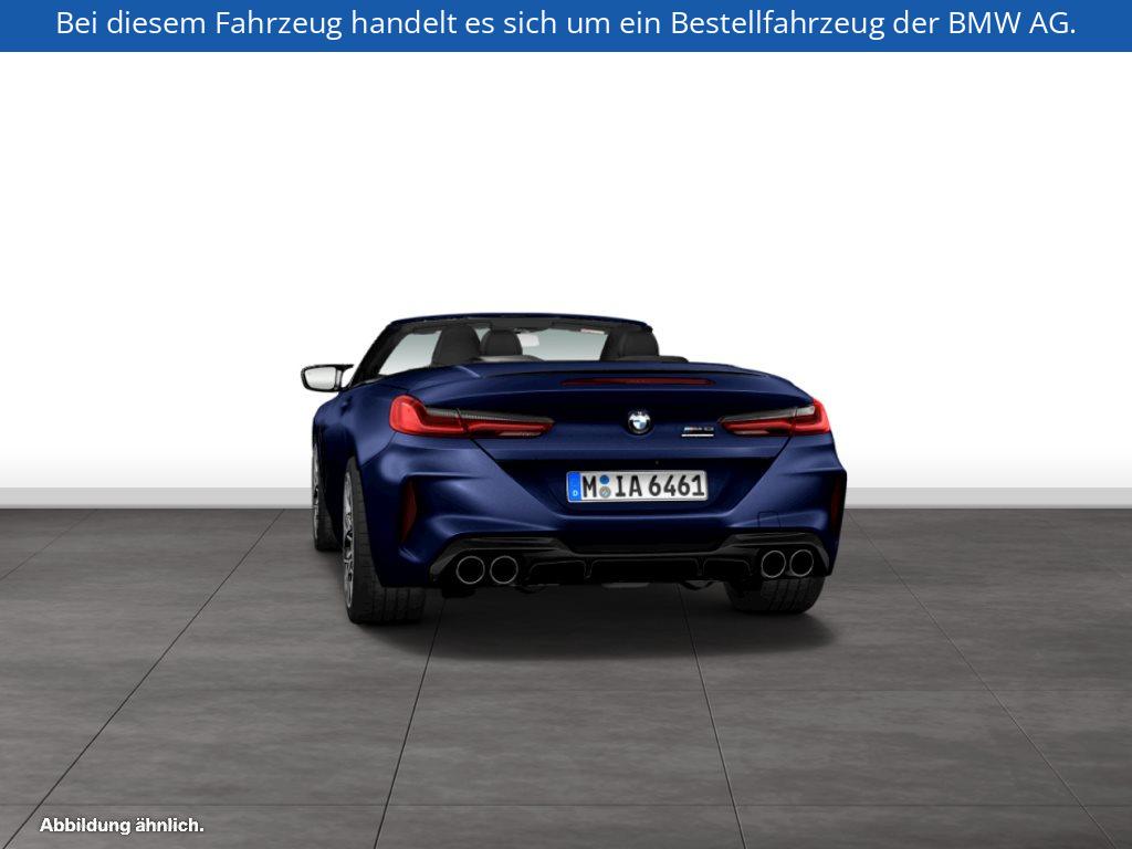 Fahrzeugabbildung BMW M8 Cabrio