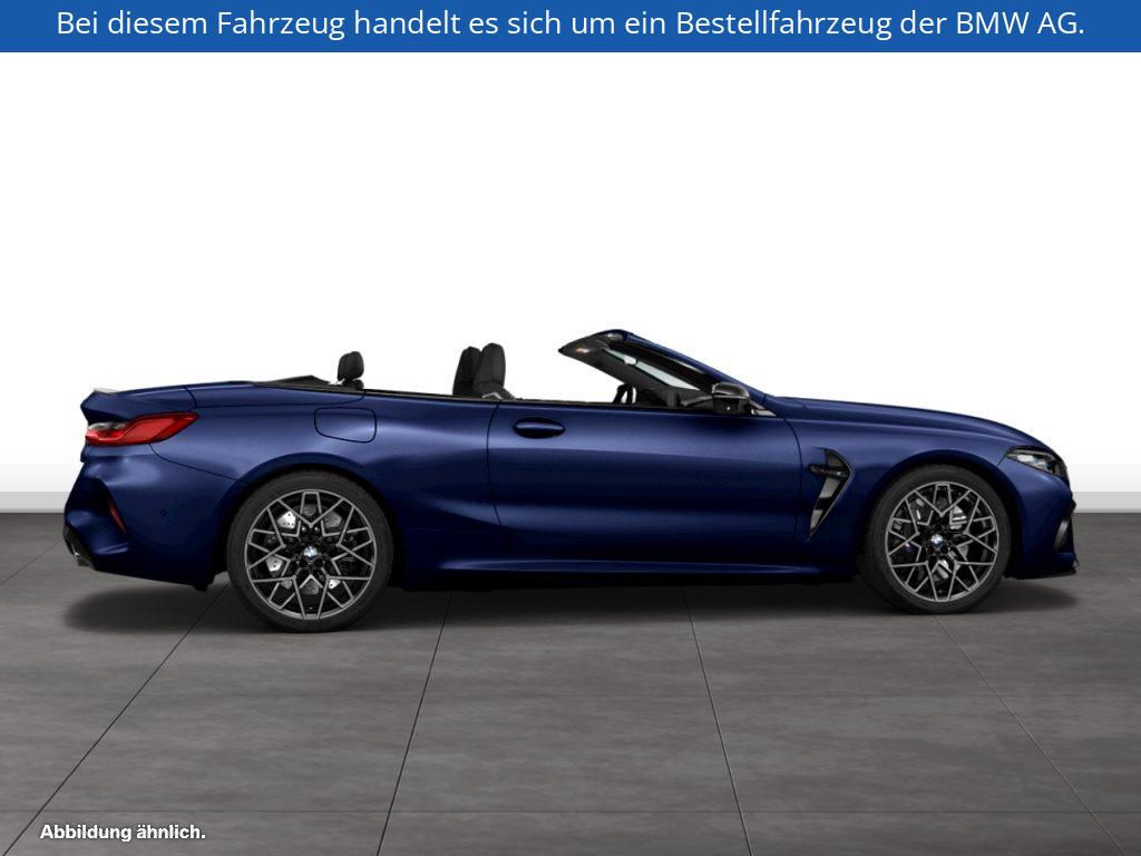 Fahrzeugabbildung BMW M8 Cabrio