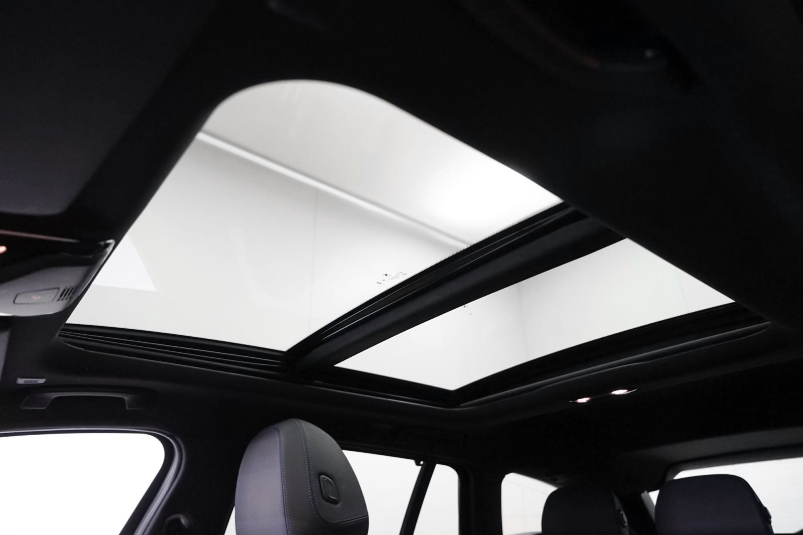Fahrzeugabbildung BMW 330i Touring [M Sport, LC Prof., HUD, RFK, Pano]