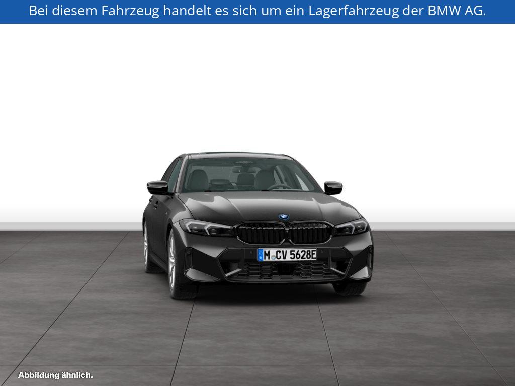 Fahrzeugabbildung BMW 330e xDrive Limousine
