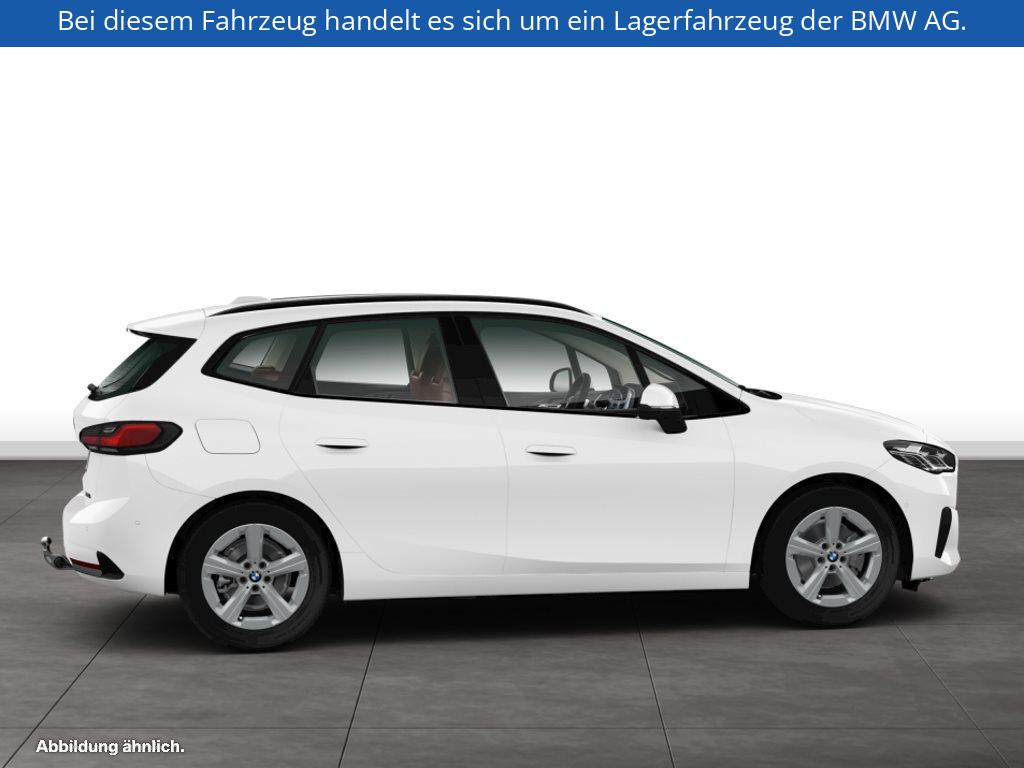 Fahrzeugabbildung BMW 220i Active Tourer