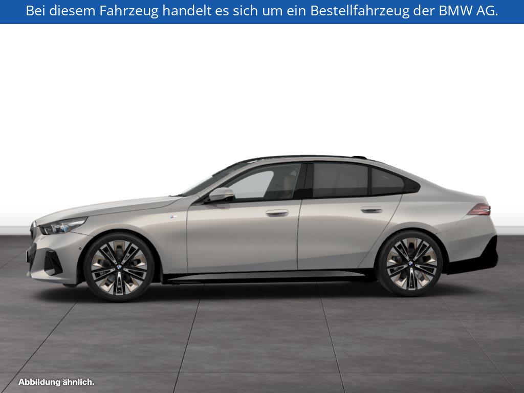 Fahrzeugabbildung BMW 520i Limousine