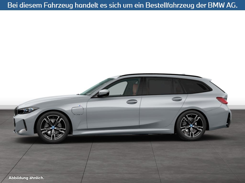 Fahrzeugabbildung BMW 330e xDrive Touring