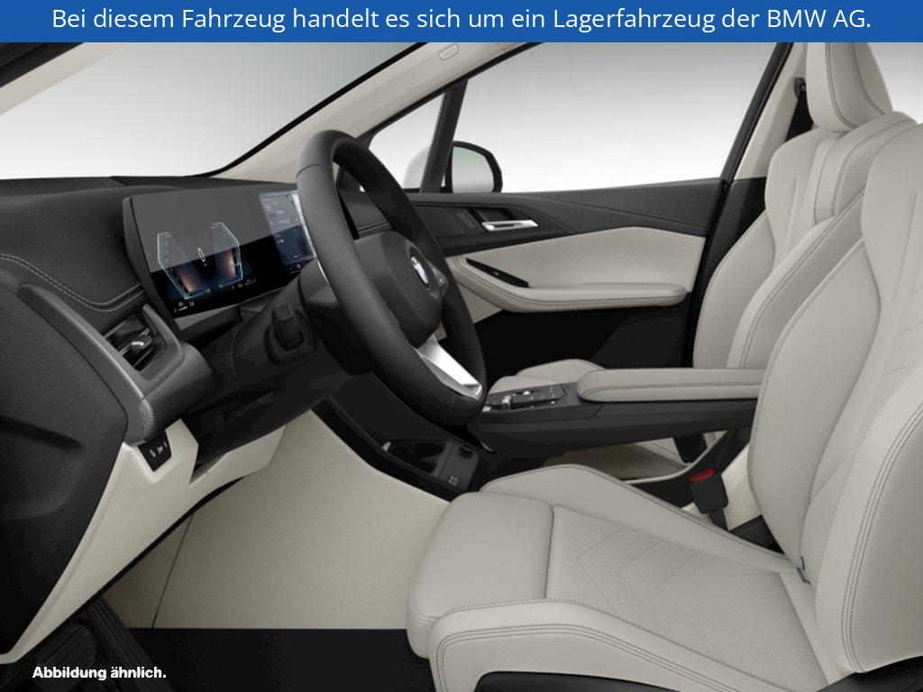 Fahrzeugabbildung BMW 220i Active Tourer