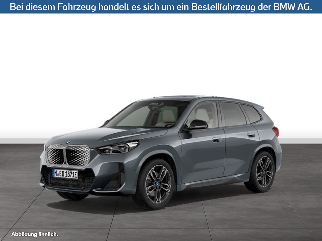 BMW iX1 xDrive30