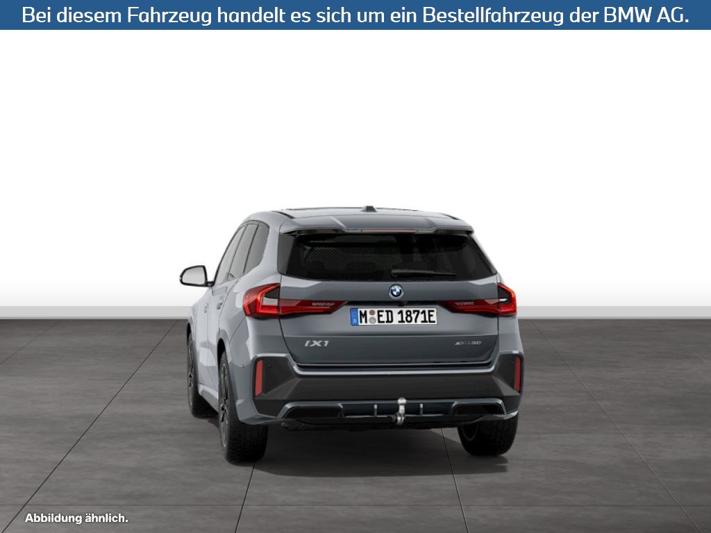 Fahrzeugabbildung BMW iX1 xDrive30