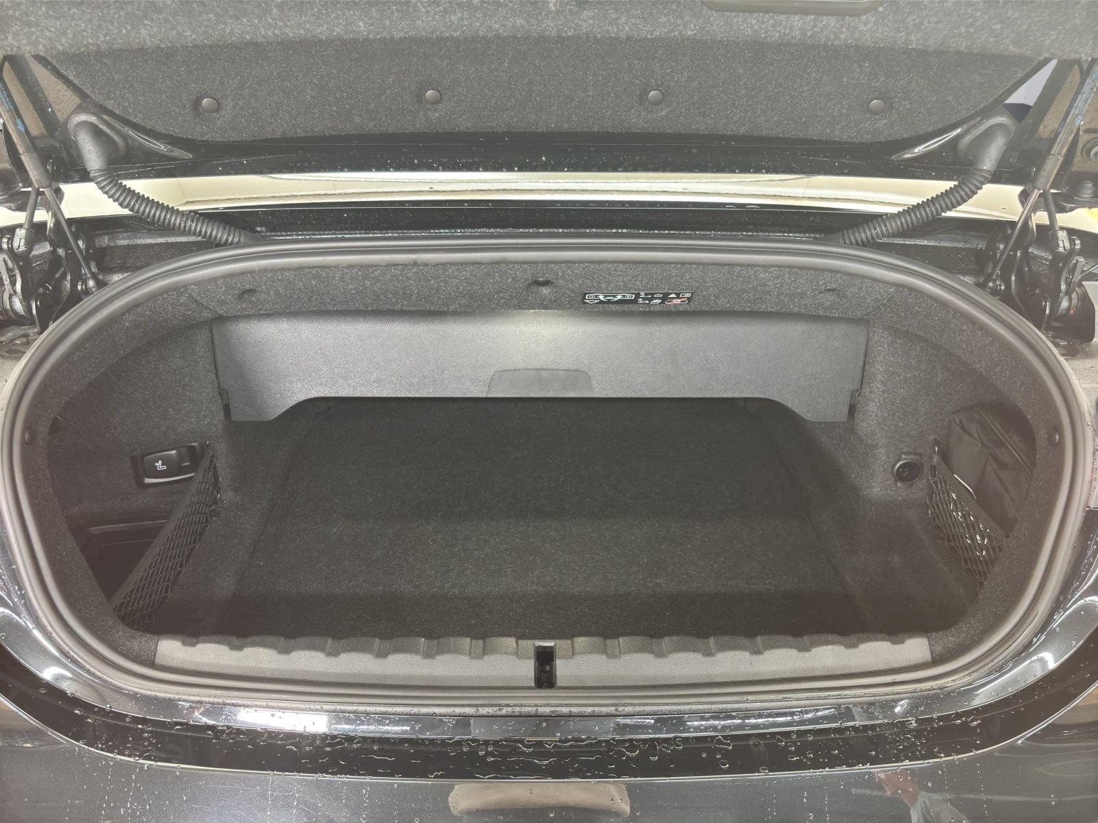 Fahrzeugabbildung BMW M4 Competition M xDrive Cabrio [HK Sound, LRH]