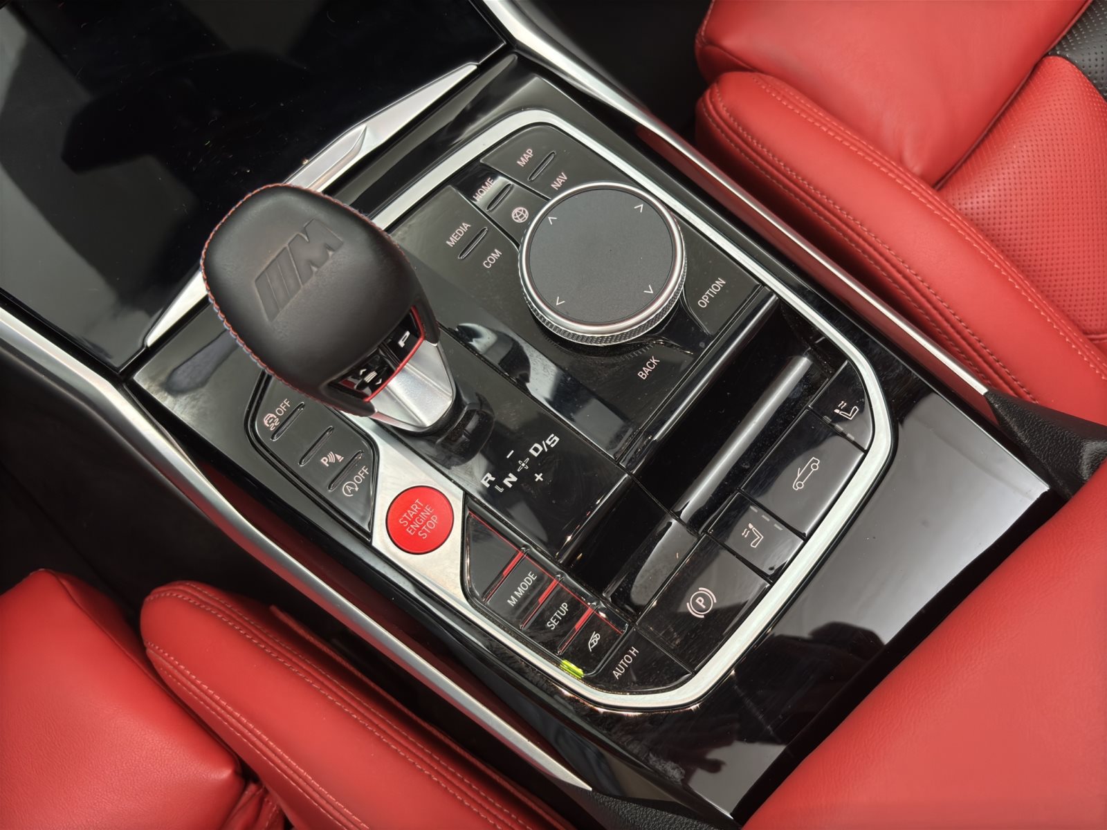 Fahrzeugabbildung BMW M4 Competition M xDrive Cabrio [HK Sound, LRH]
