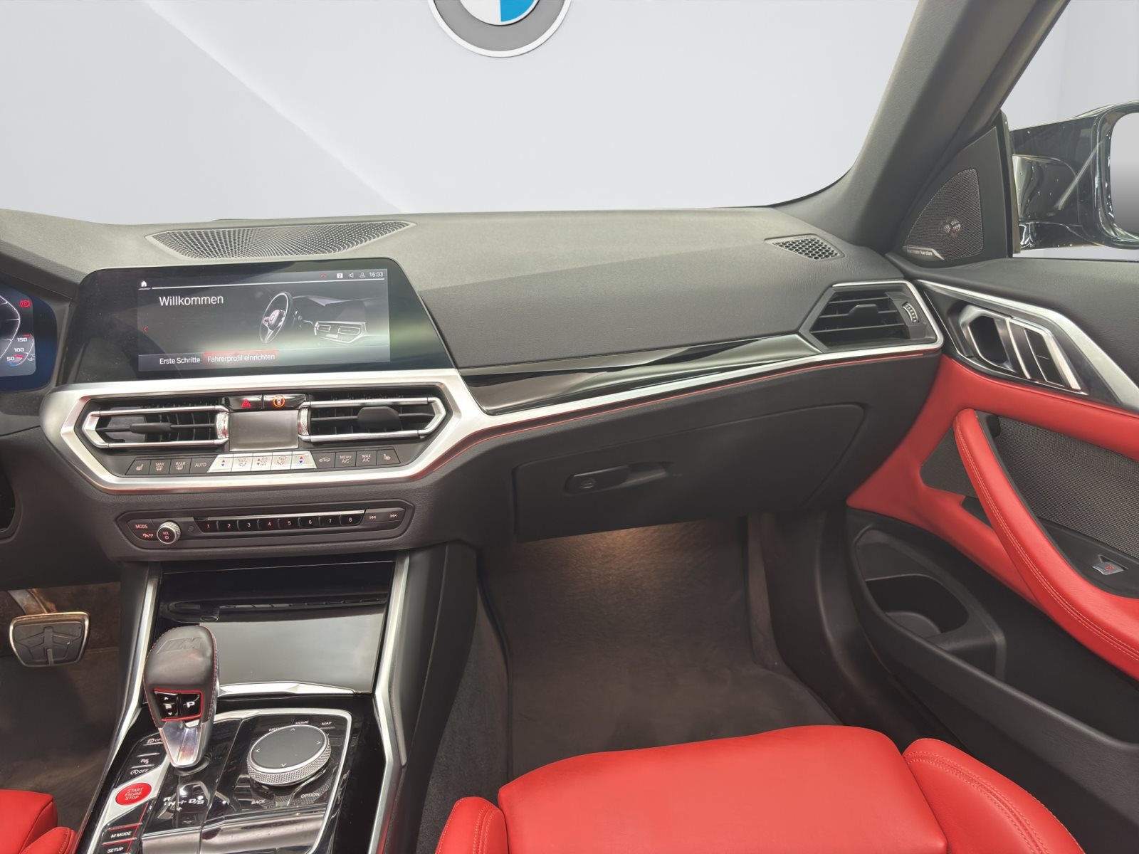 Fahrzeugabbildung BMW M4 Competition M xDrive Cabrio [HK Sound, LRH]