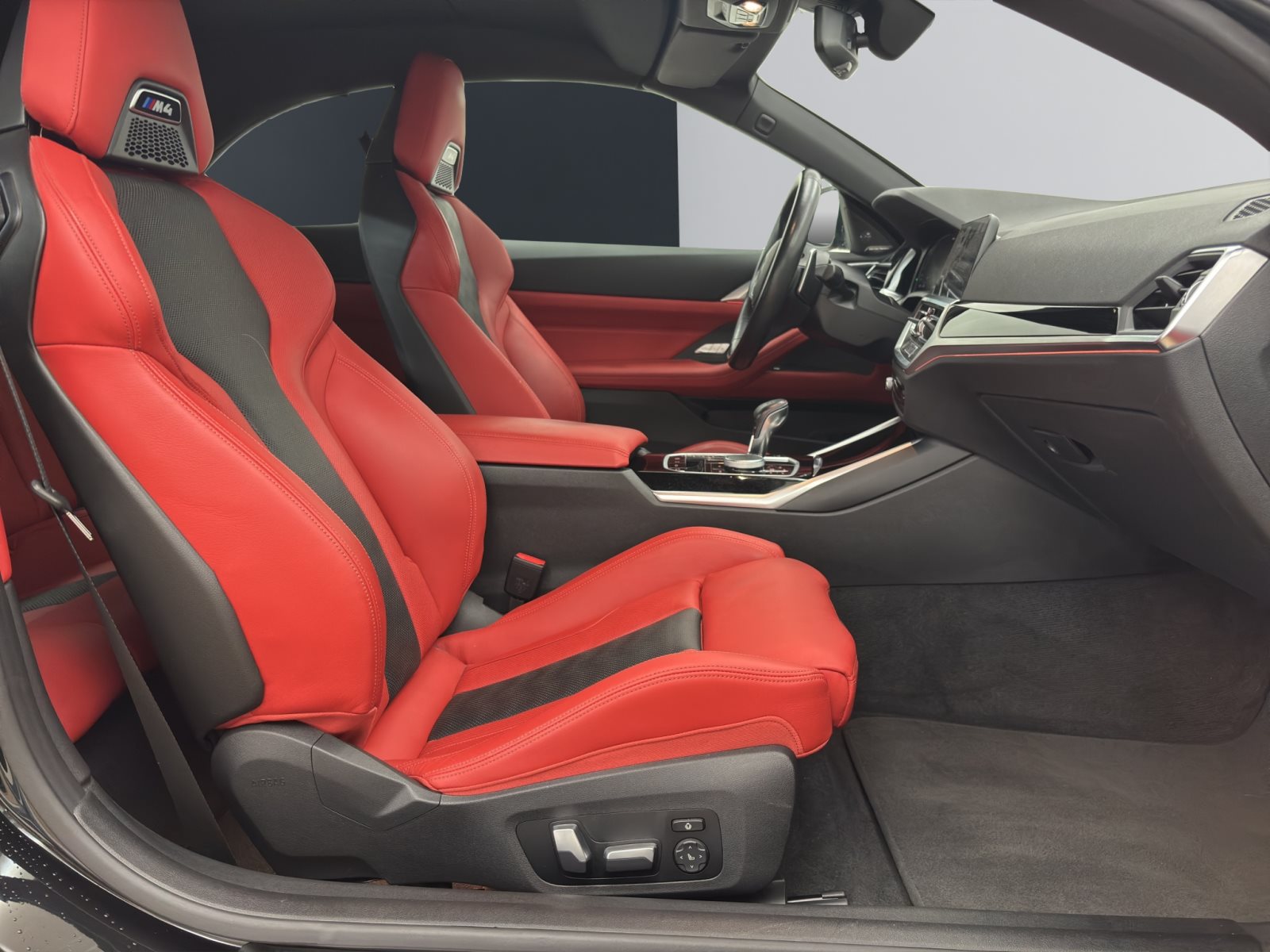 Fahrzeugabbildung BMW M4 Competition M xDrive Cabrio [HK Sound, LRH]
