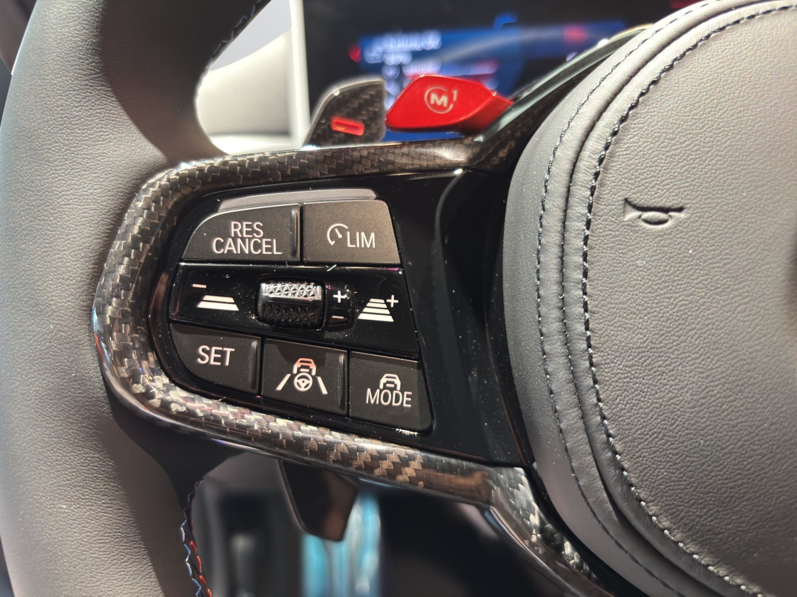 Fahrzeugabbildung BMW M4 Competition Coupé xDrive [Individual, Carbon, HUD]