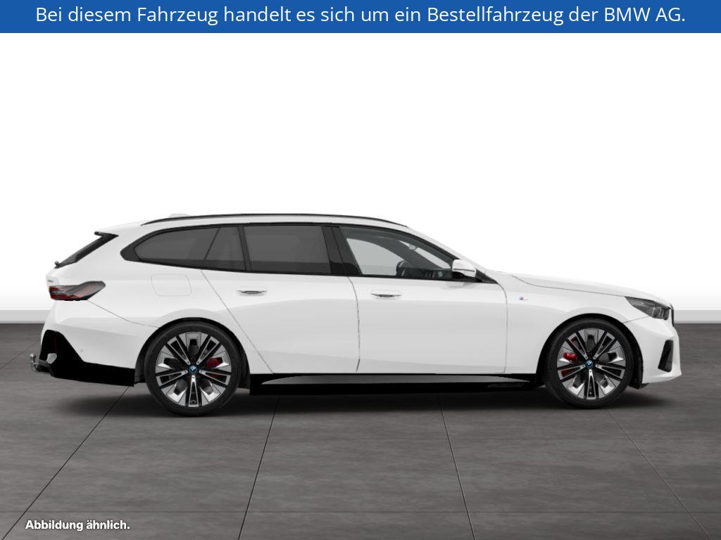 Fahrzeugabbildung BMW i5 eDrive40 Touring