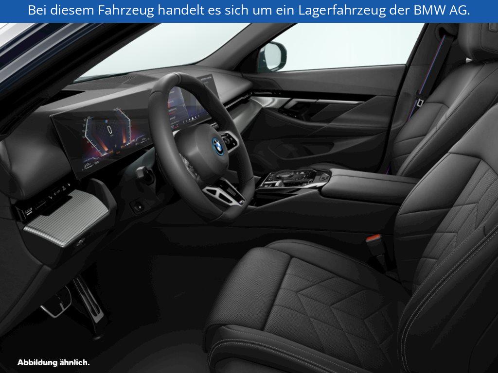 Fahrzeugabbildung BMW 550e xDrive Touring
