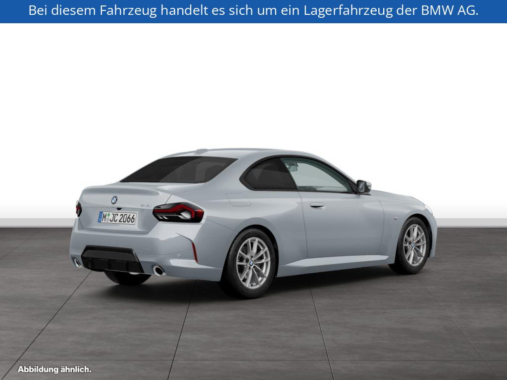 Fahrzeugabbildung BMW 218i Coupé