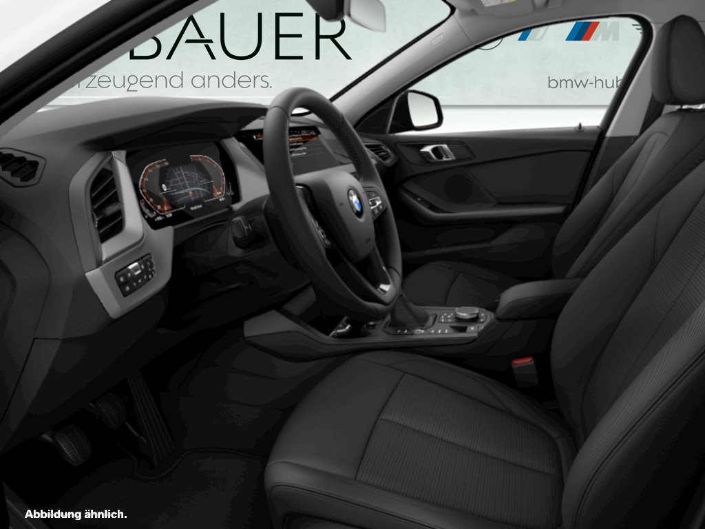 Fahrzeugabbildung BMW 118i 5-Türer [LC Prof., SHZ, PDC, LED, LMR]